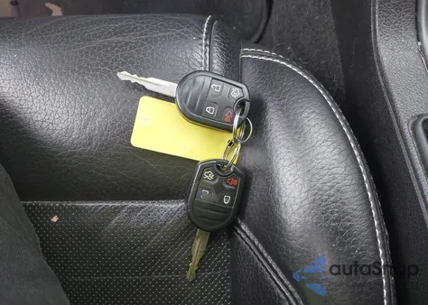 2012 Ford Mustang V6 Premium z USA, uszkodzony, nr VIN 1ZVBP8EM5C5273857